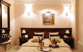 Elsa Hotel  4*